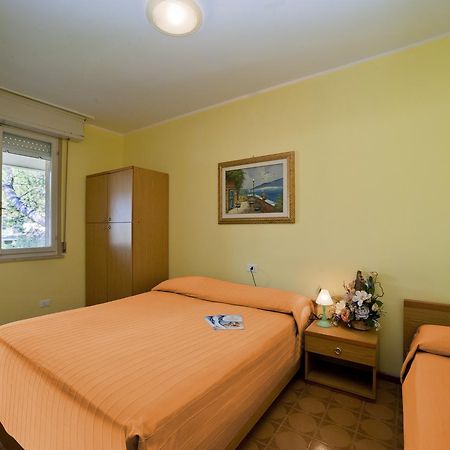 Olimpia Villa Бибионе Екстериор снимка