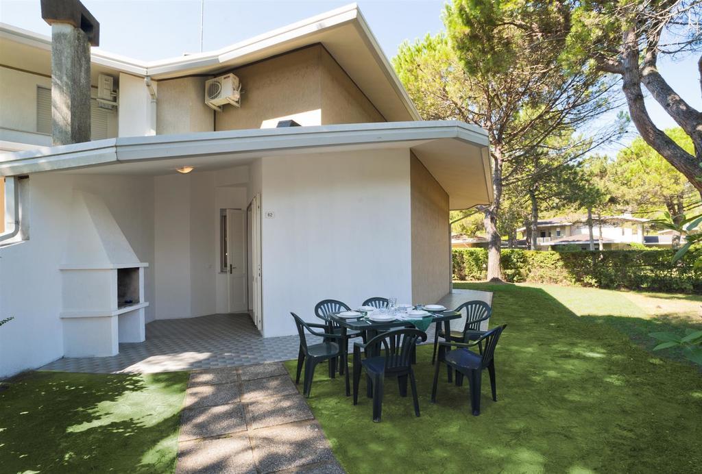 Olimpia Villa Бибионе Екстериор снимка